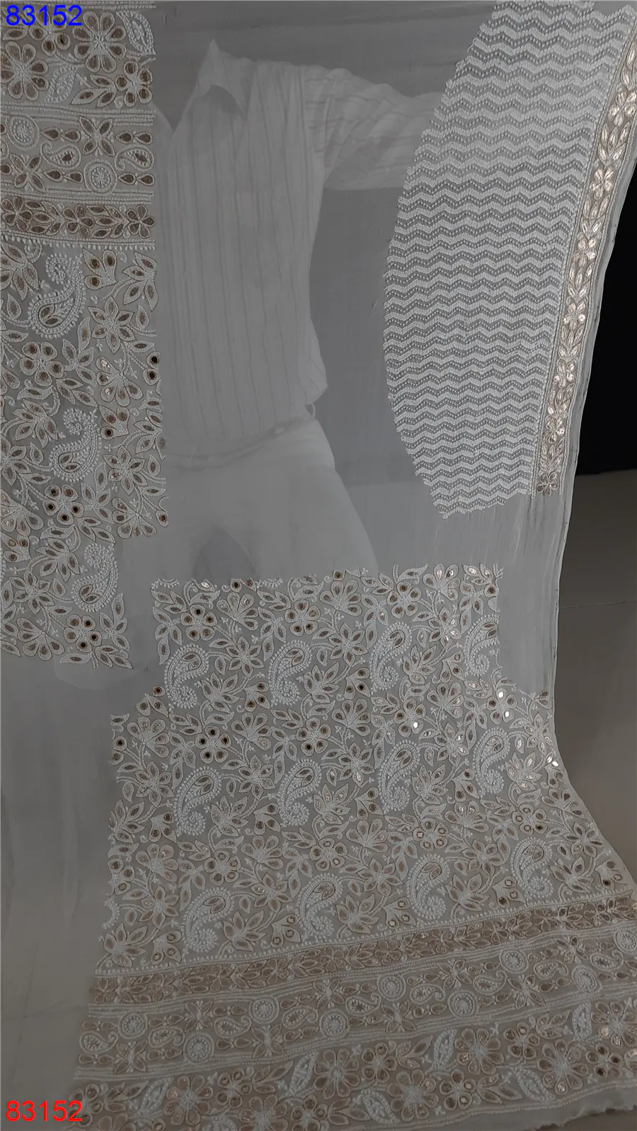 83152 image 2