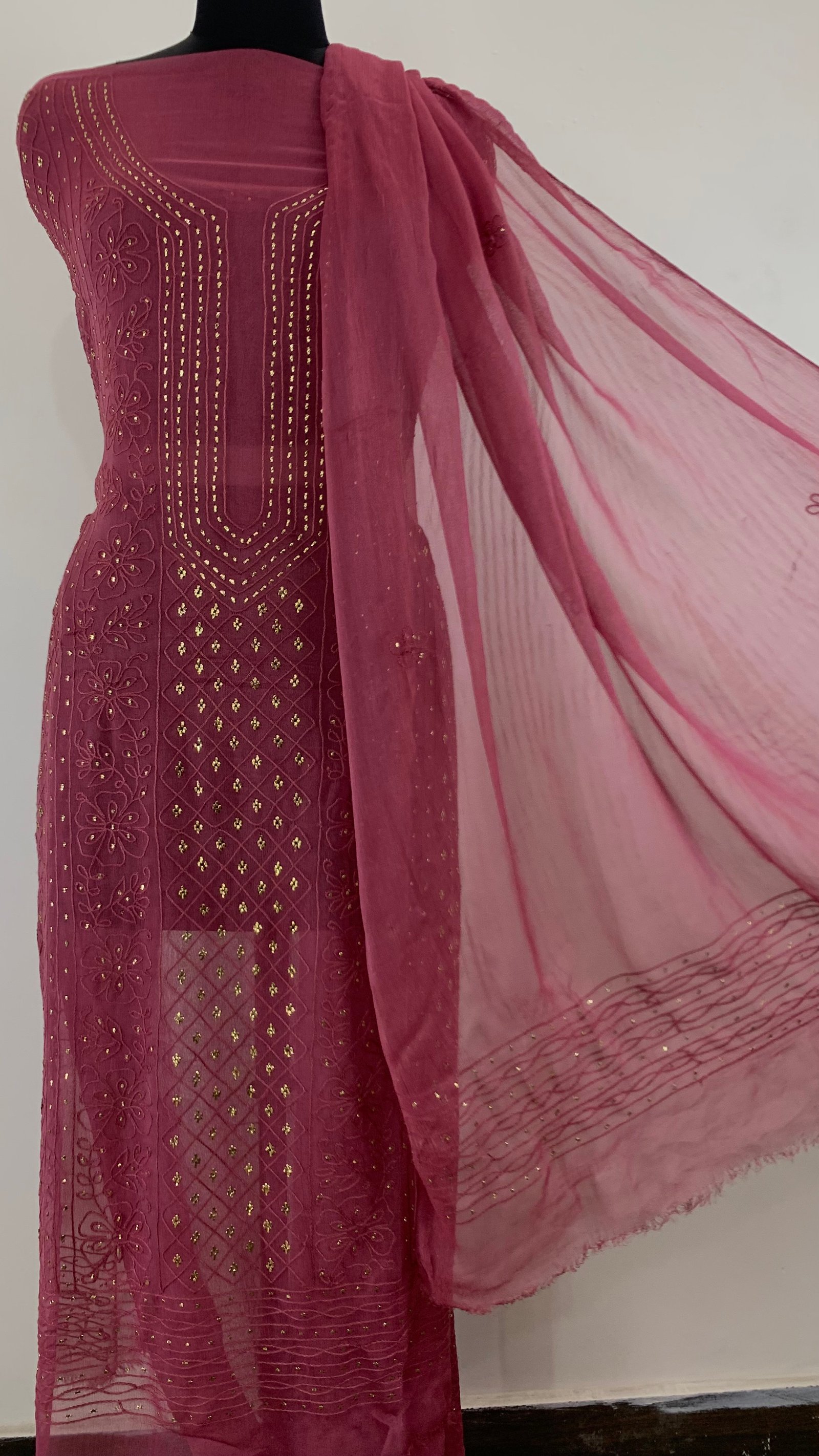 83748
